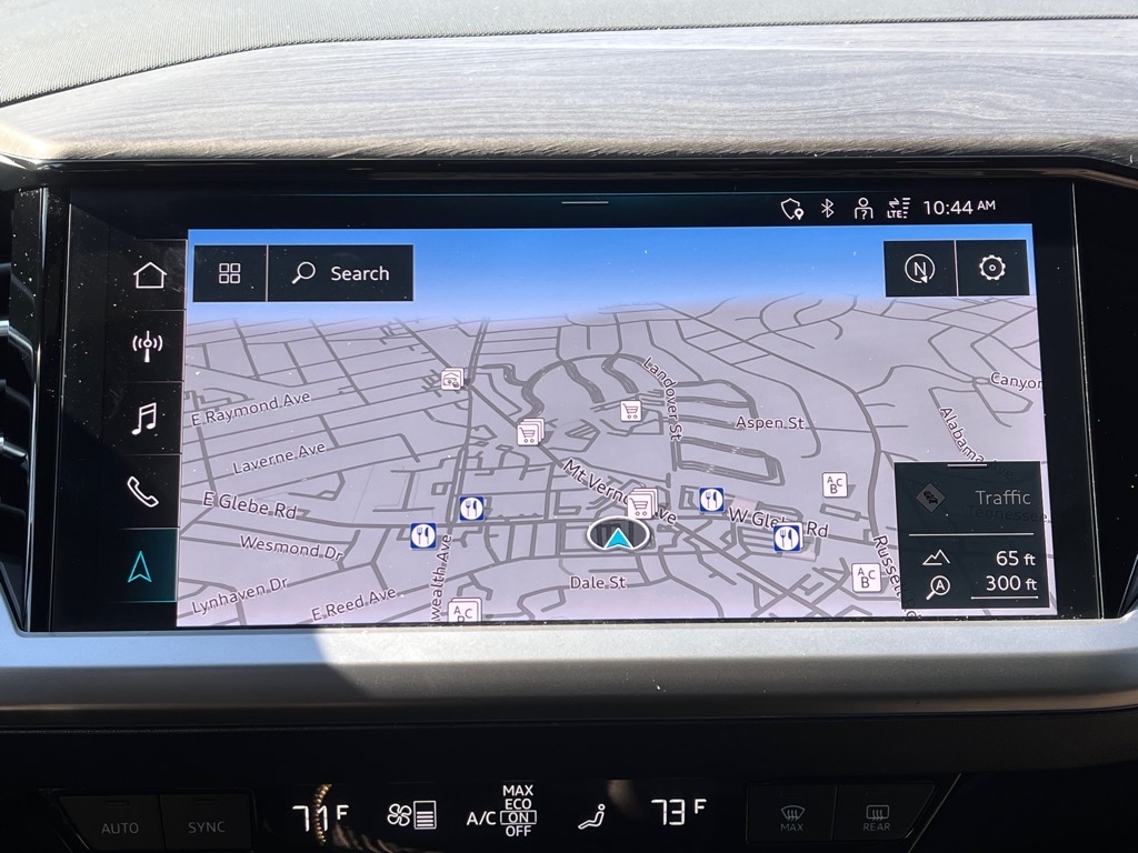 Vehicle image 16 of 23