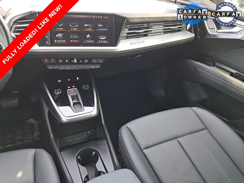 Vehicle image 21 of 26