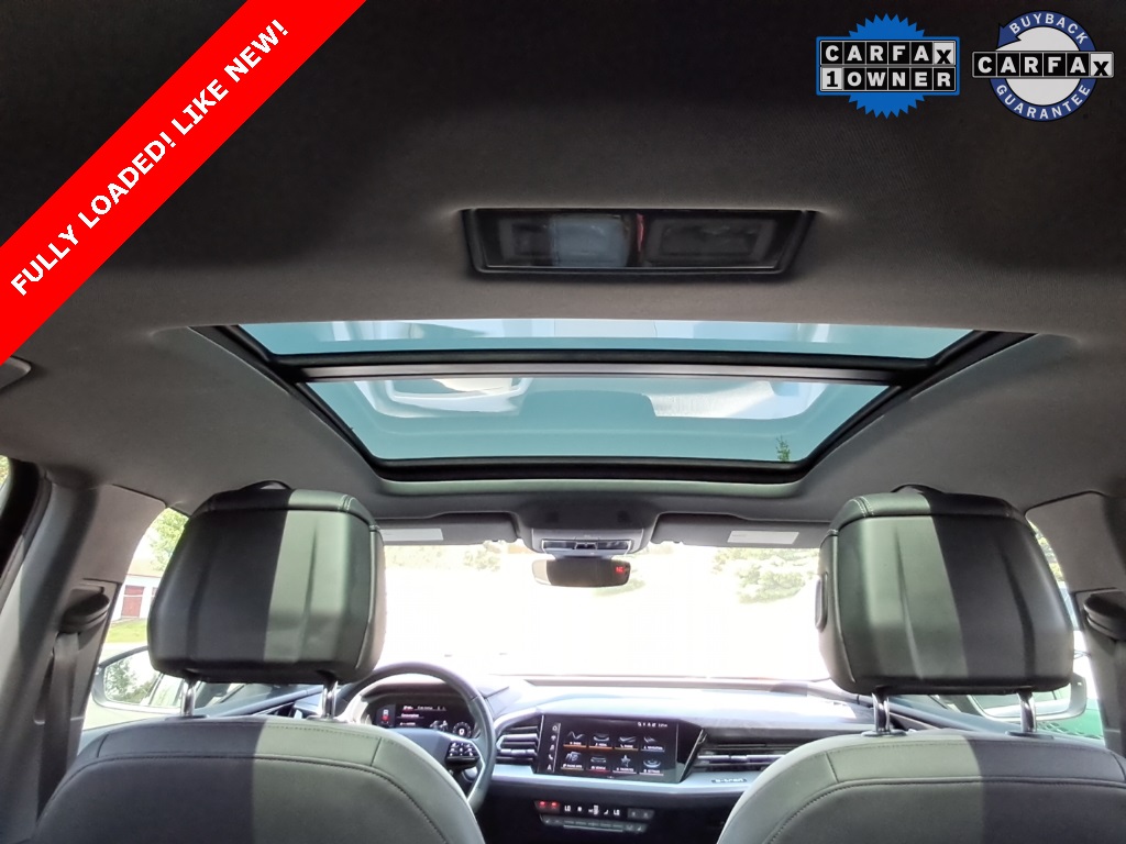 Vehicle image 24 of 26
