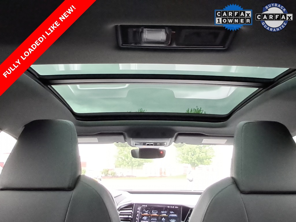 Vehicle image 22 of 24