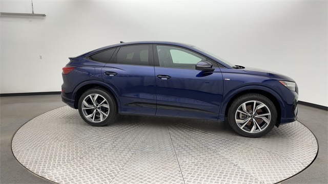 Vehicle image 4 of 26