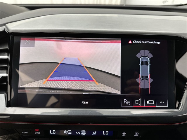 Vehicle image 17 of 26