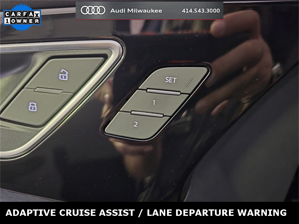 Vehicle image 21 of 29