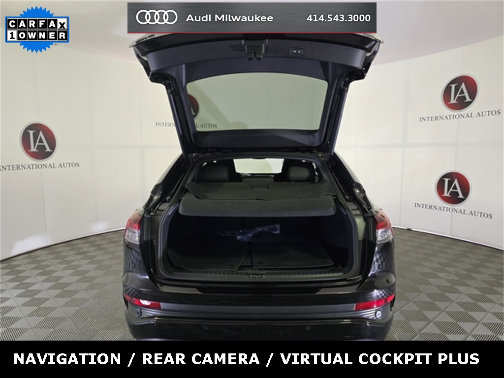 Vehicle image 27 of 29
