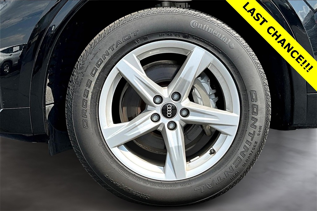 Vehicle image 11 of 36