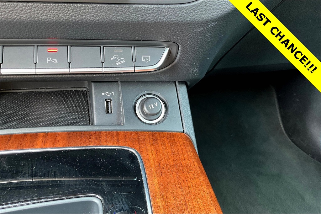 Vehicle image 31 of 36