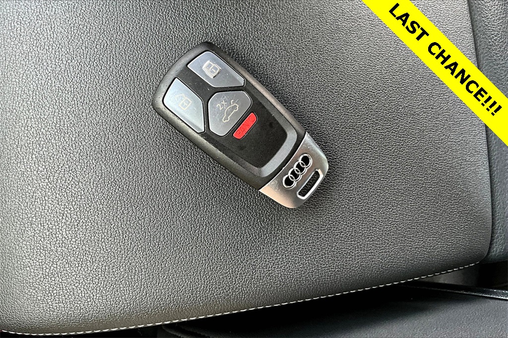 Vehicle image 13 of 36