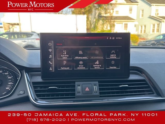 Vehicle image 40 of 45