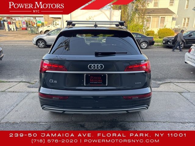 Vehicle image 6 of 45