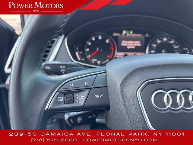 Vehicle image 36 of 45