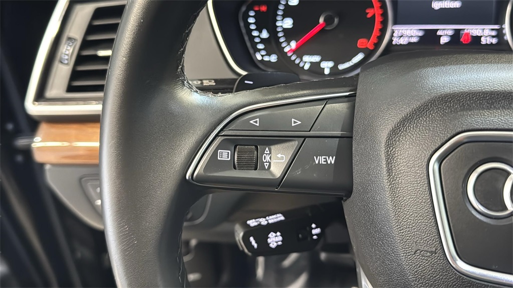 Vehicle image 15 of 29