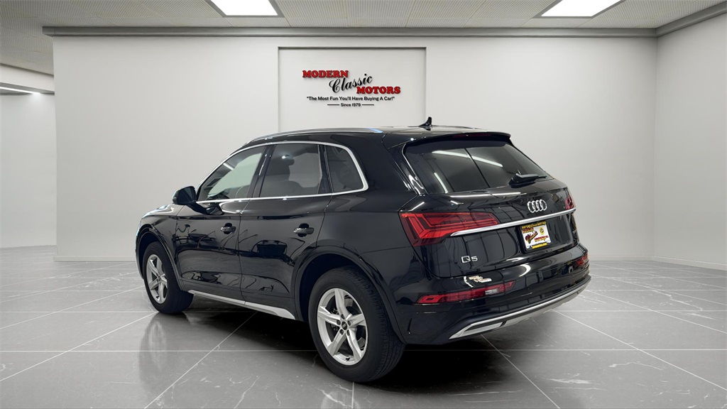 Vehicle image 7 of 29