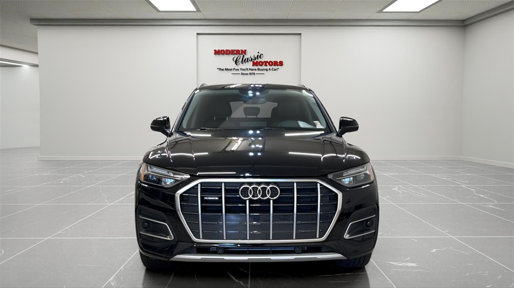 Vehicle image 2 of 29