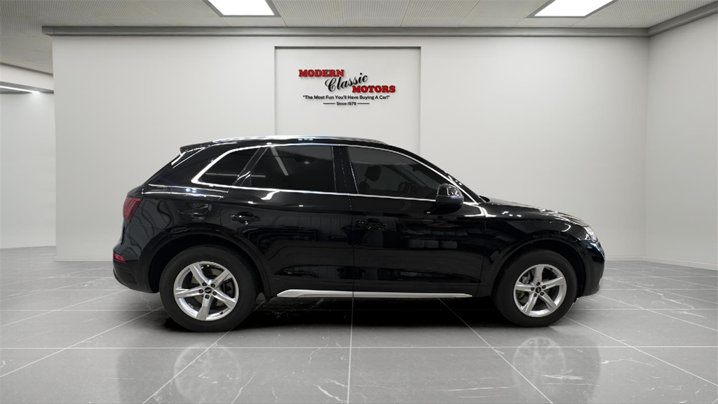 Vehicle image 4 of 29