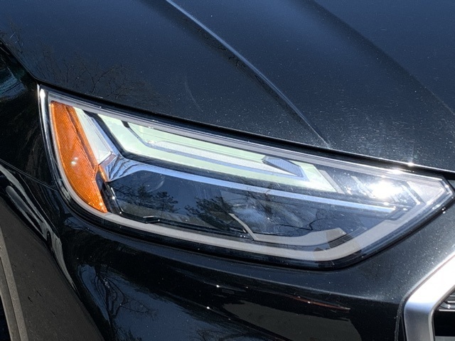 Vehicle image 9 of 46