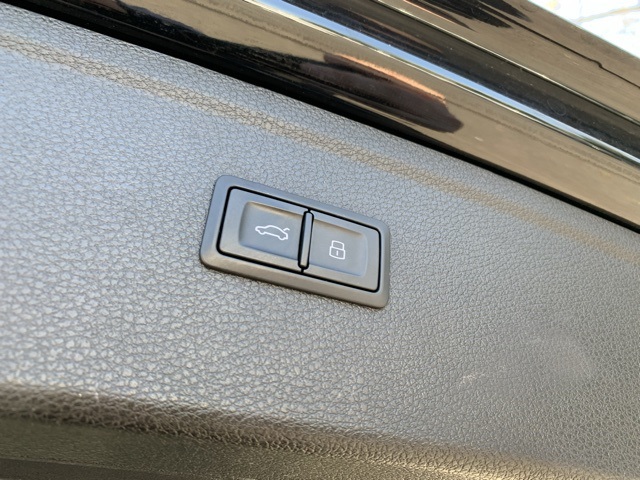 Vehicle image 15 of 46