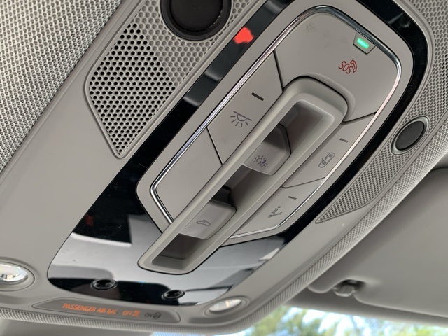 Vehicle image 41 of 46