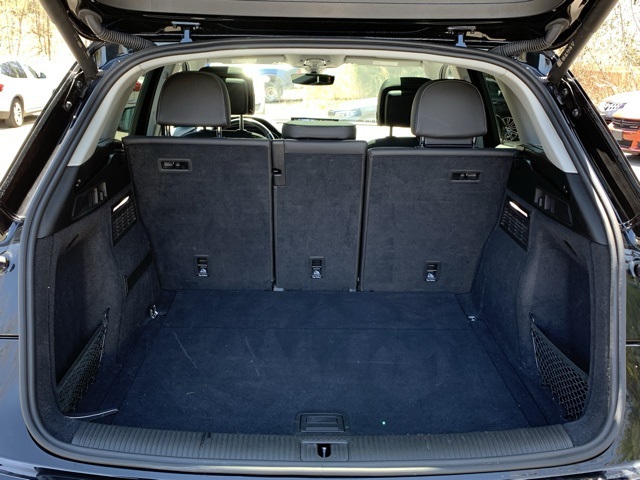 Vehicle image 13 of 46