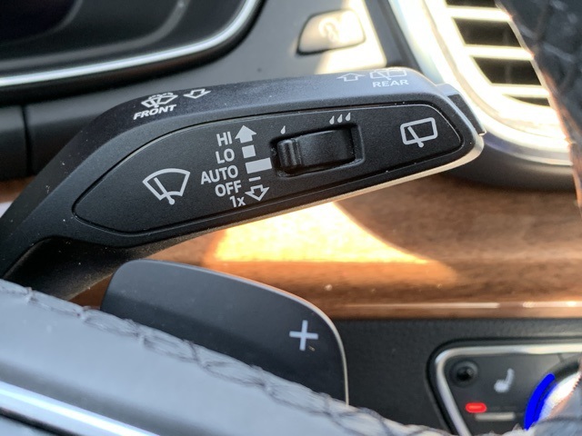 Vehicle image 44 of 46