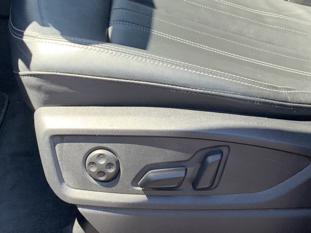 Vehicle image 20 of 46