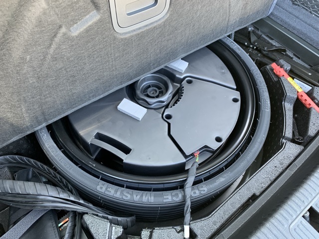 Vehicle image 14 of 46