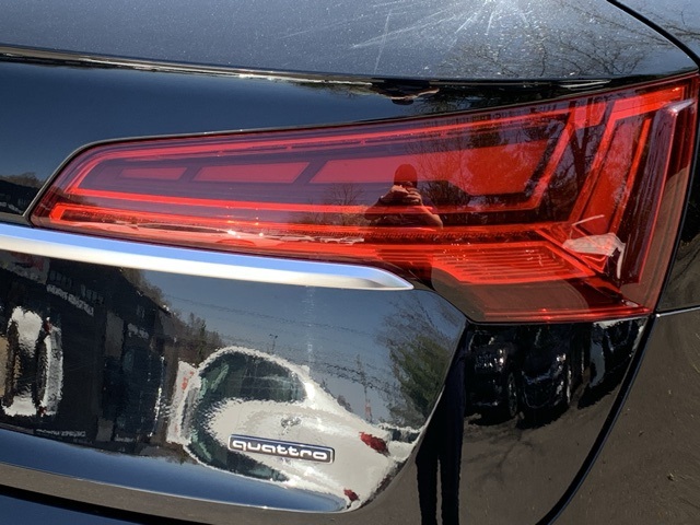 Vehicle image 12 of 46