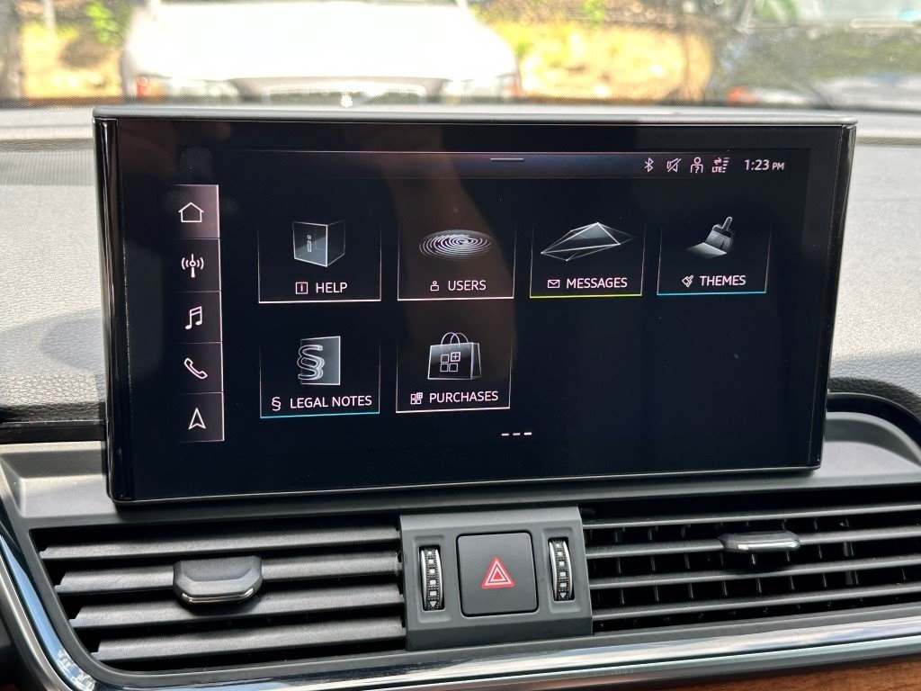 Vehicle image 27 of 31