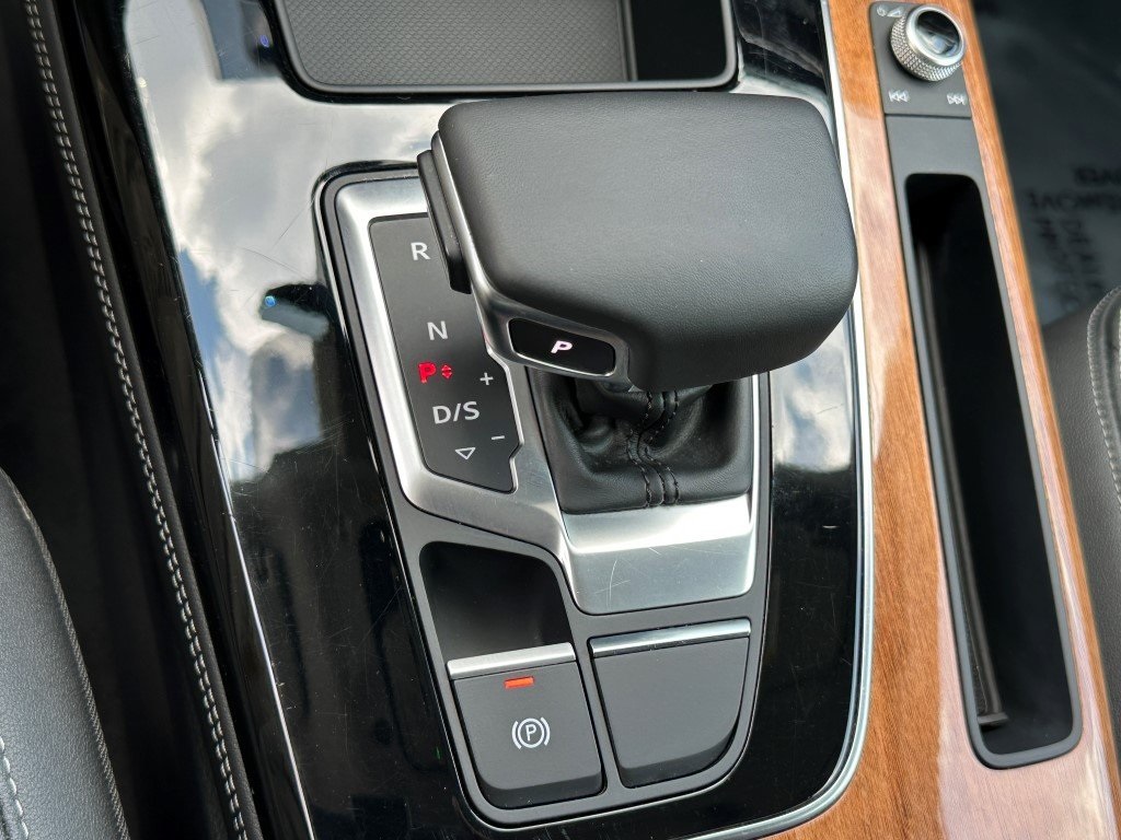 Vehicle image 29 of 31