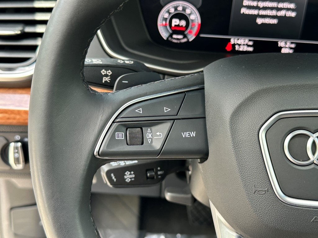 Vehicle image 24 of 31