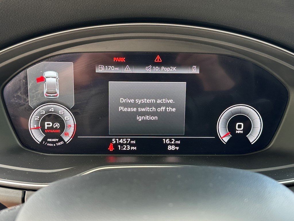 Vehicle image 23 of 31