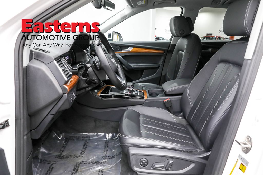 Vehicle image 44 of 63