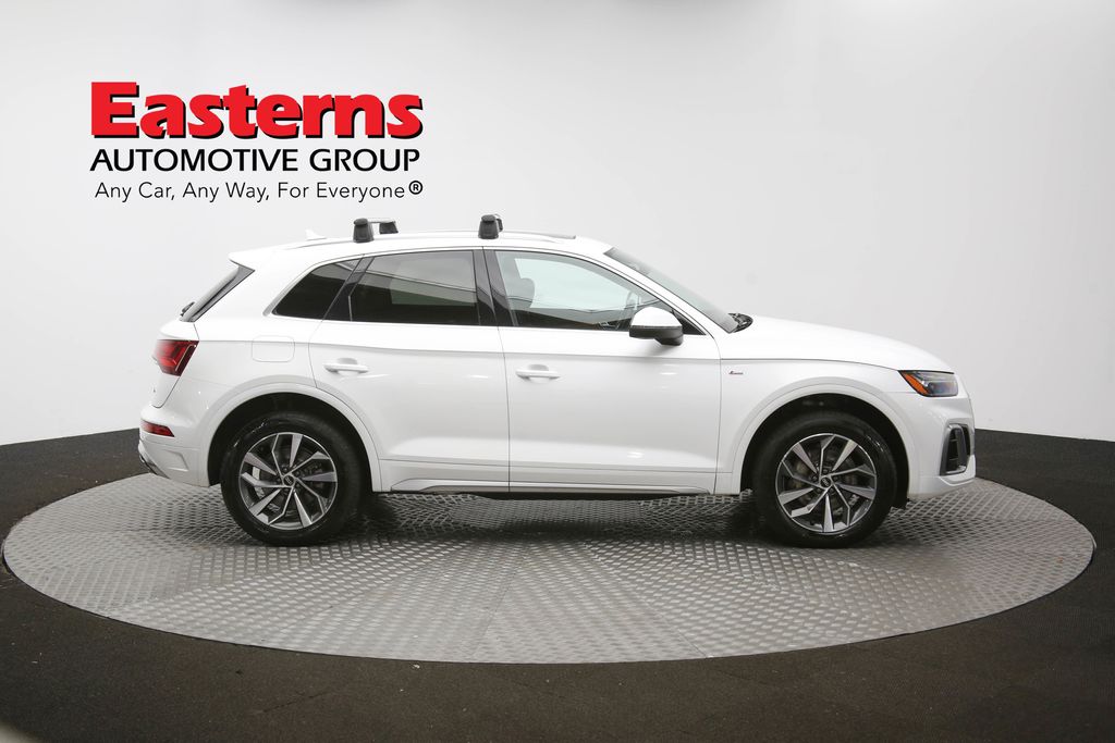 Vehicle image 17 of 63