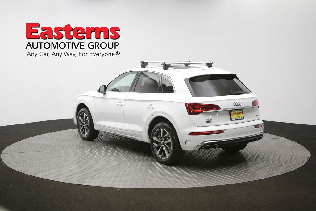 Vehicle image 31 of 63