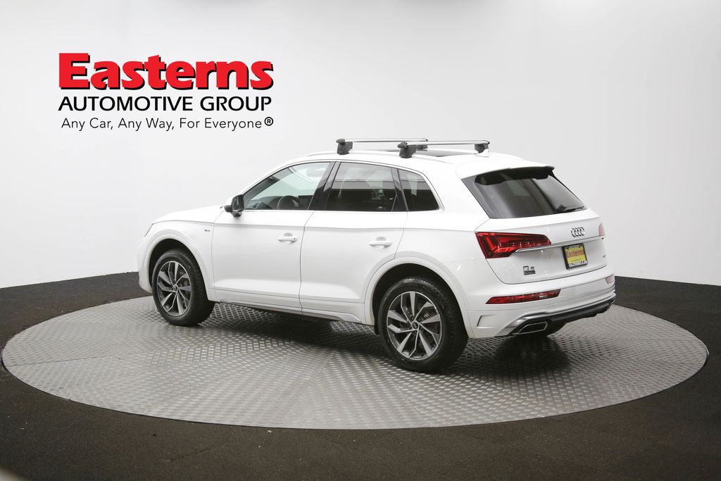 Vehicle image 30 of 63