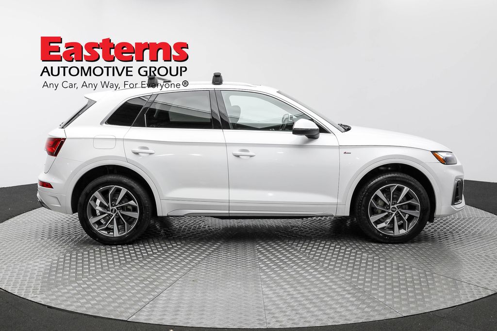 Vehicle image 16 of 63