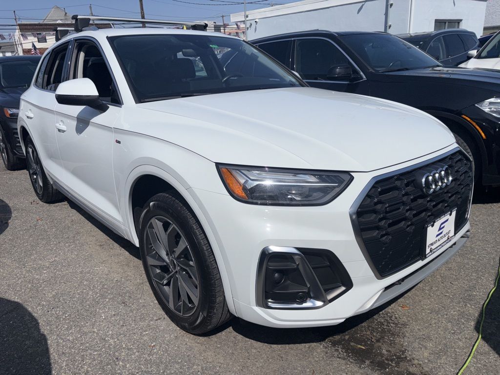 Vehicle image 3 of 34