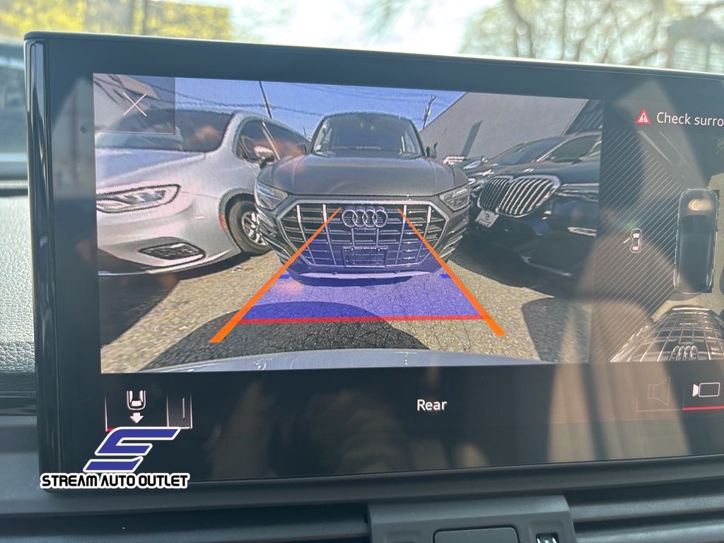 Vehicle image 16 of 34