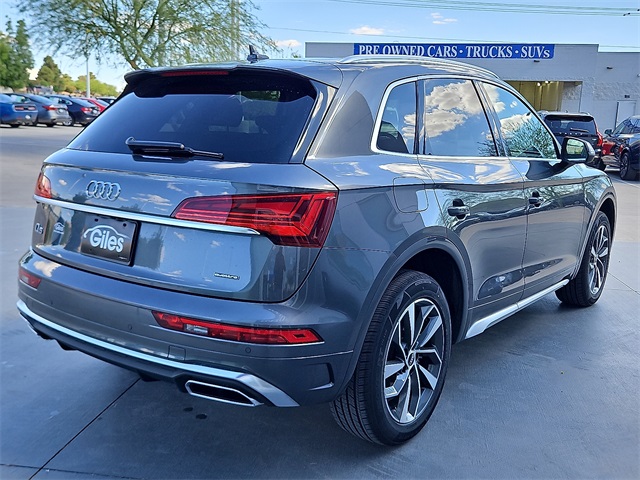 Vehicle image 5 of 25