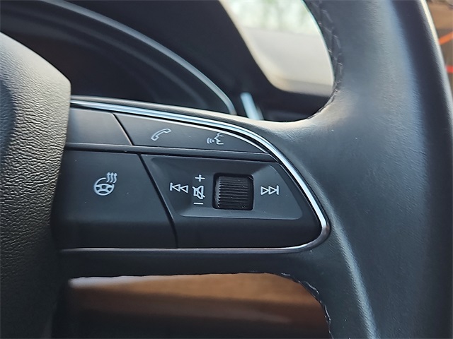 Vehicle image 19 of 25