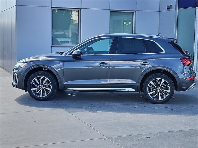 Vehicle image 7 of 25
