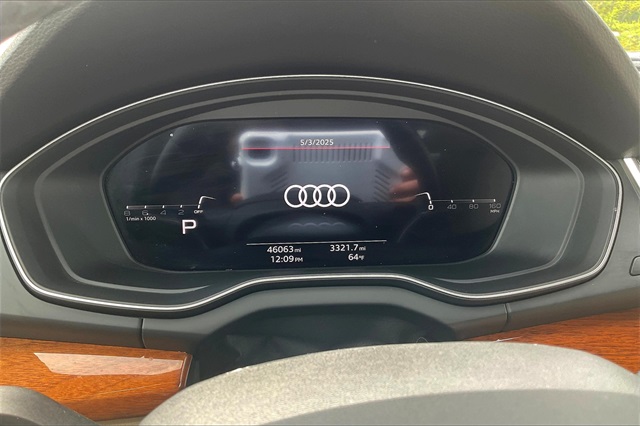 Vehicle image 20 of 34