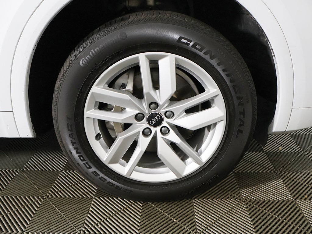 Vehicle image 22 of 59