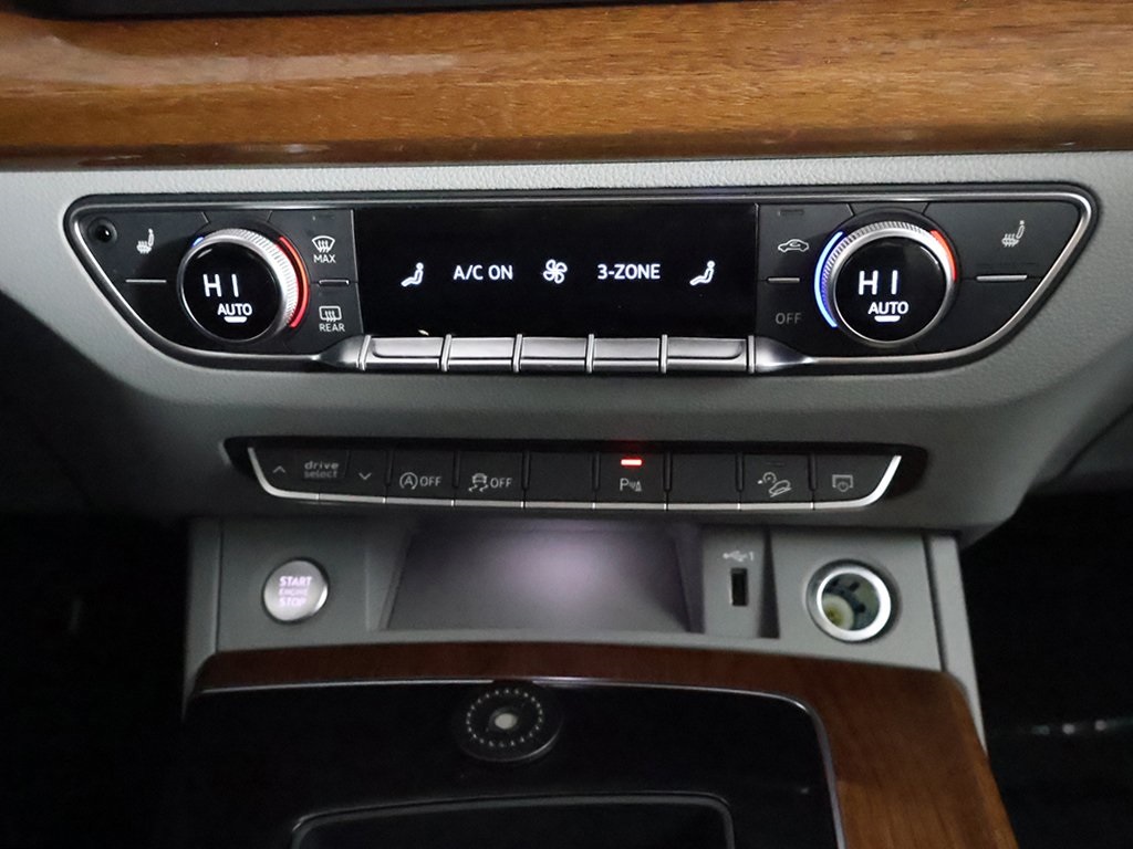 Vehicle image 49 of 59