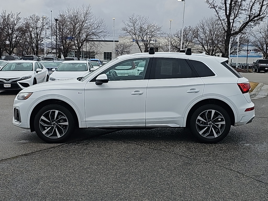 Vehicle image 8 of 36