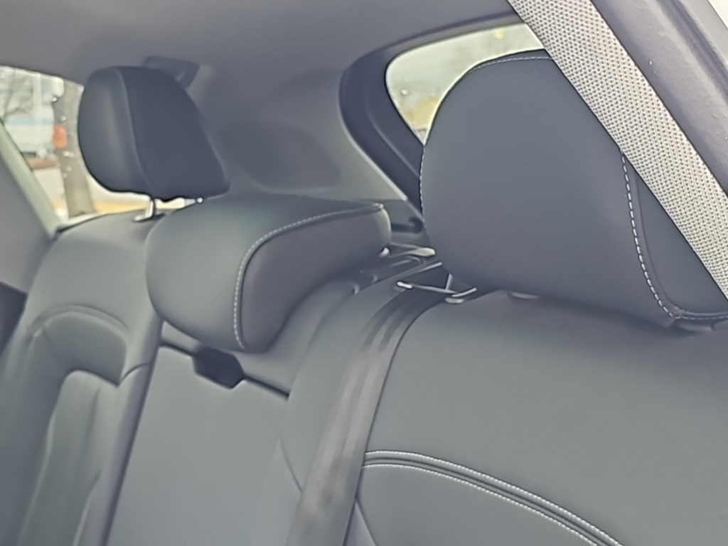 Vehicle image 24 of 36