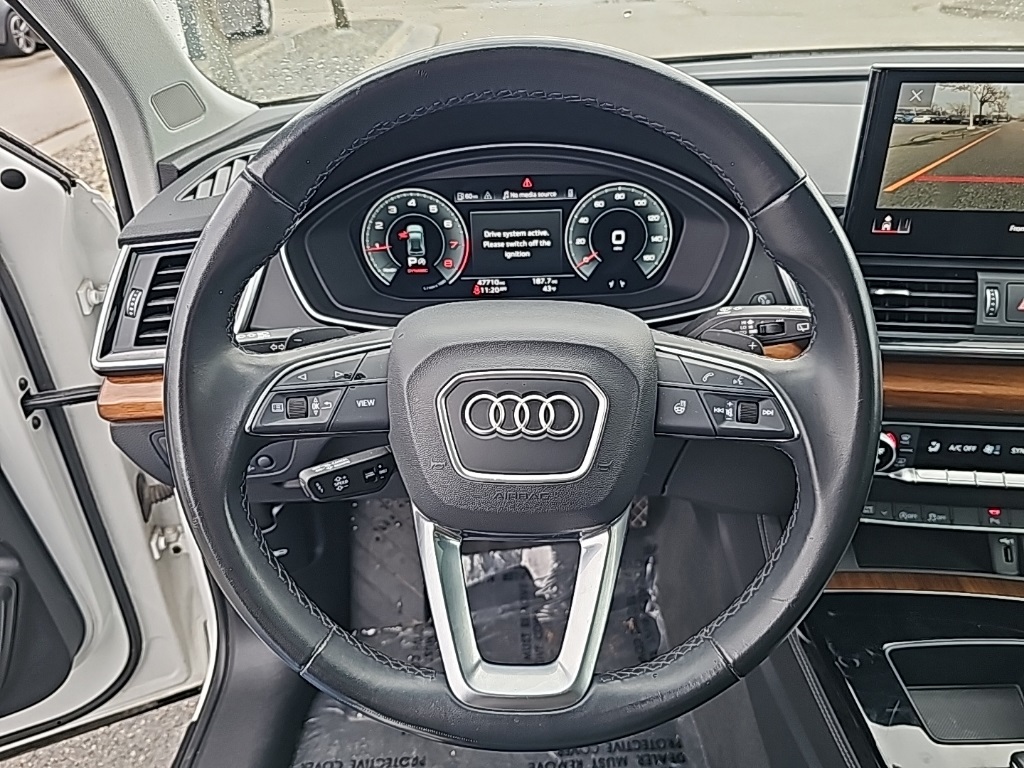 Vehicle image 14 of 36