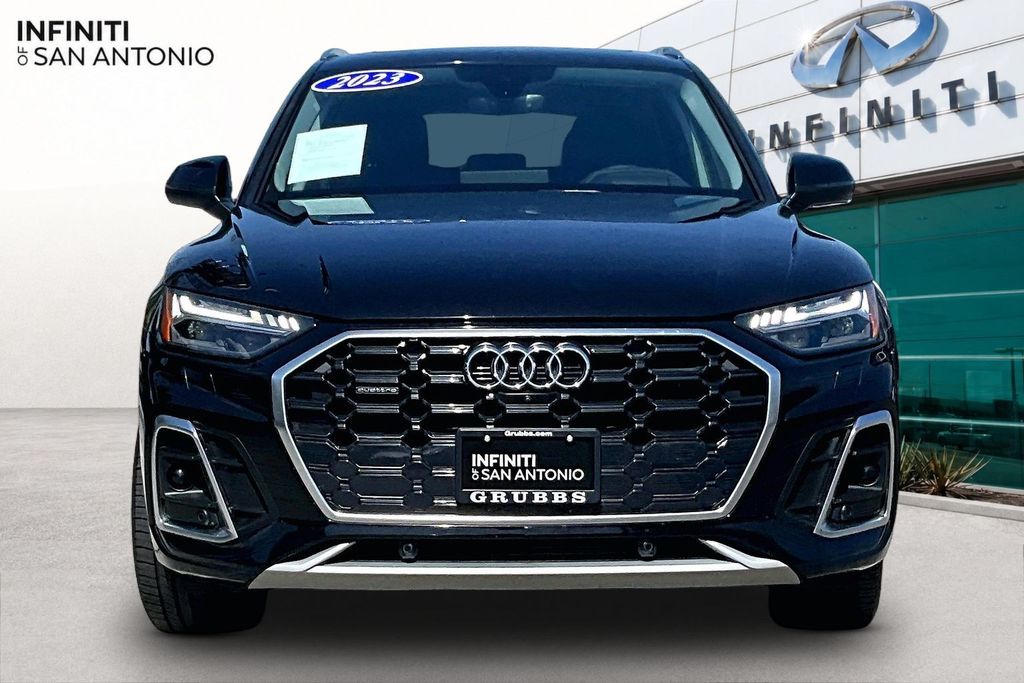 2023 Audi Q5 S Line Prestigez Image 2 of 47