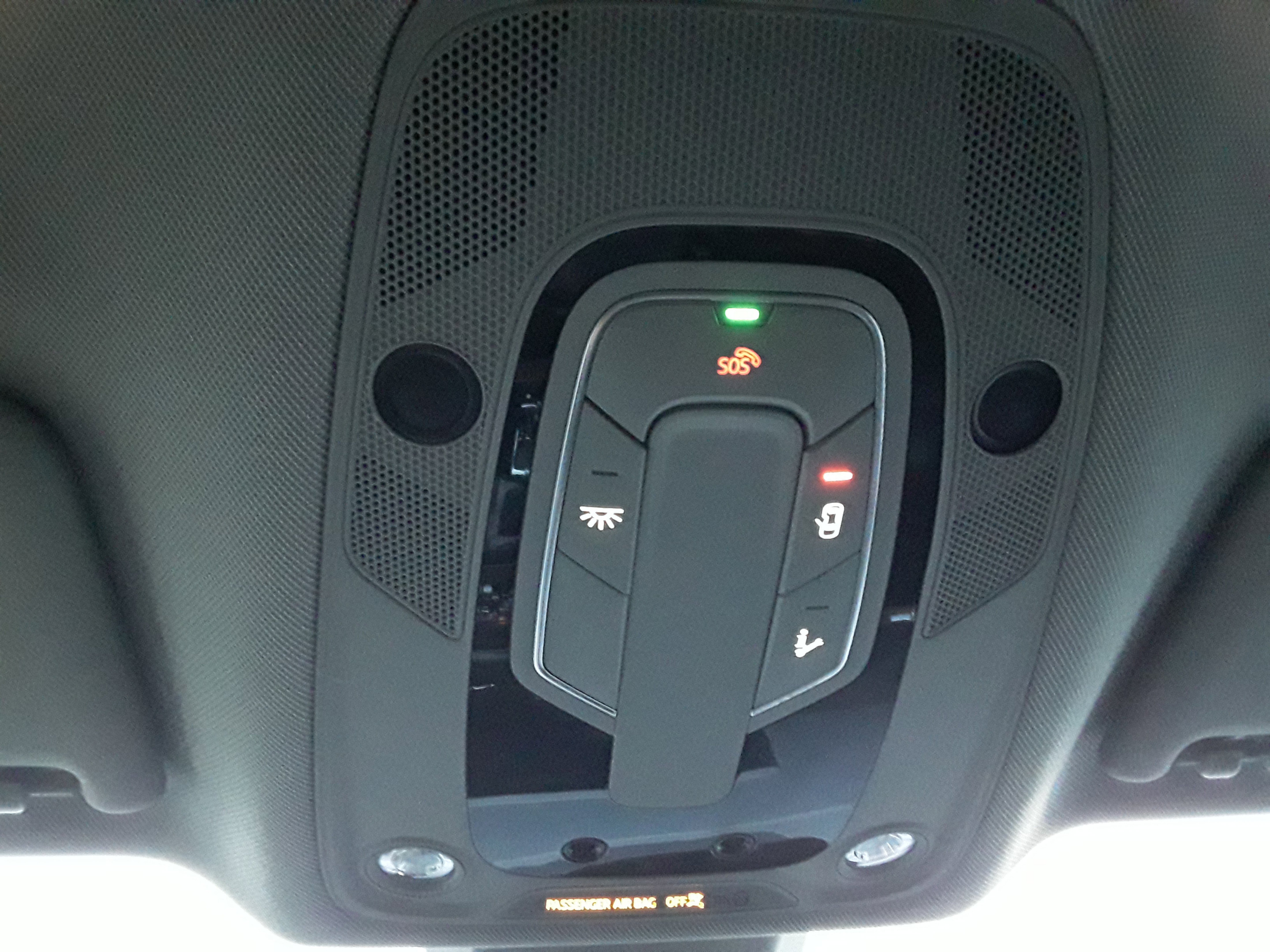 Vehicle image 18 of 20