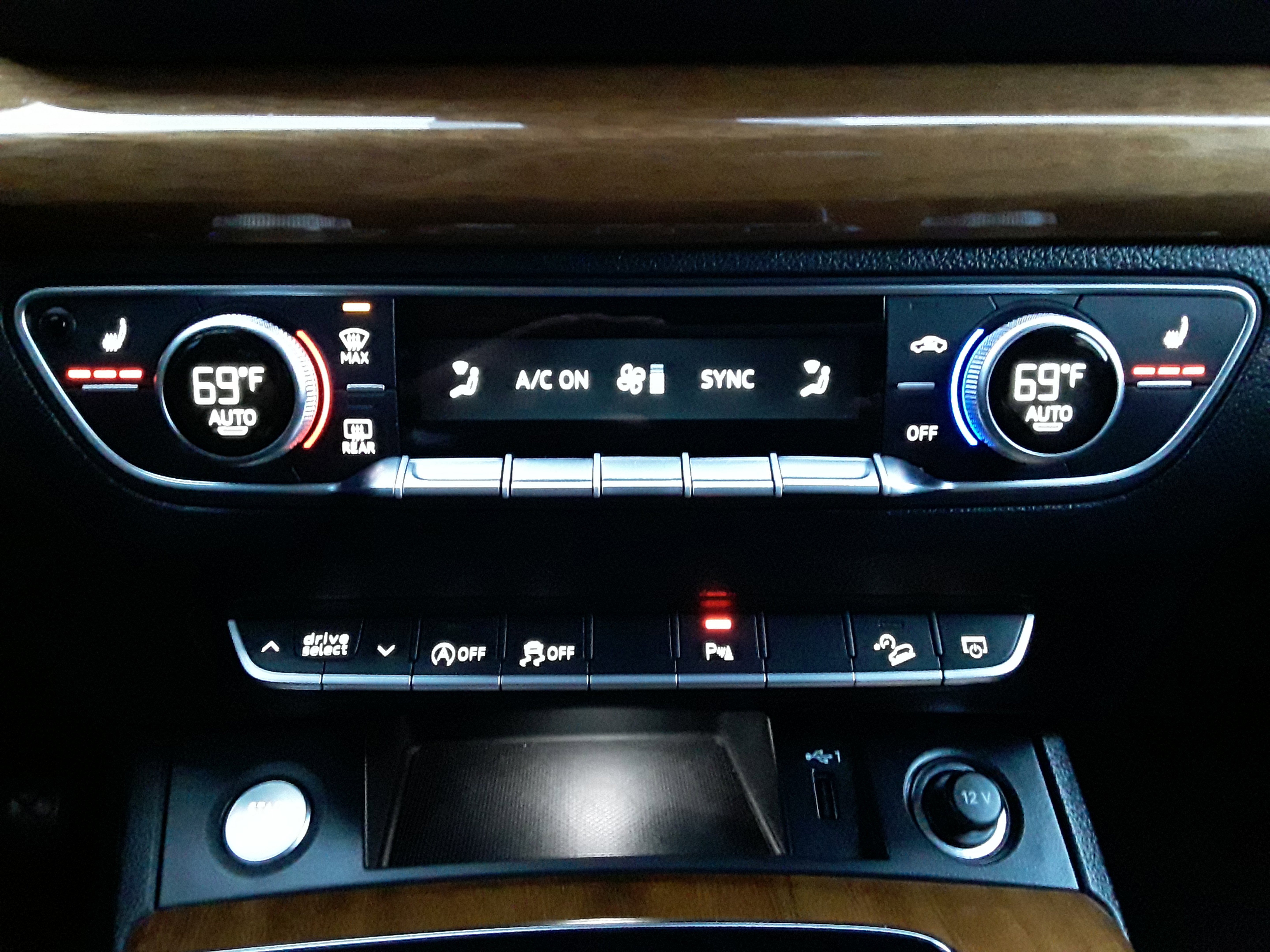 Vehicle image 16 of 20