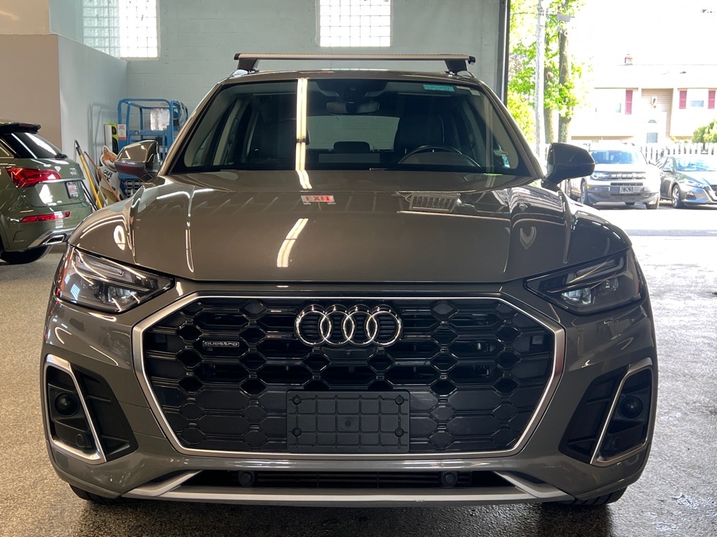 Vehicle image 2 of 25